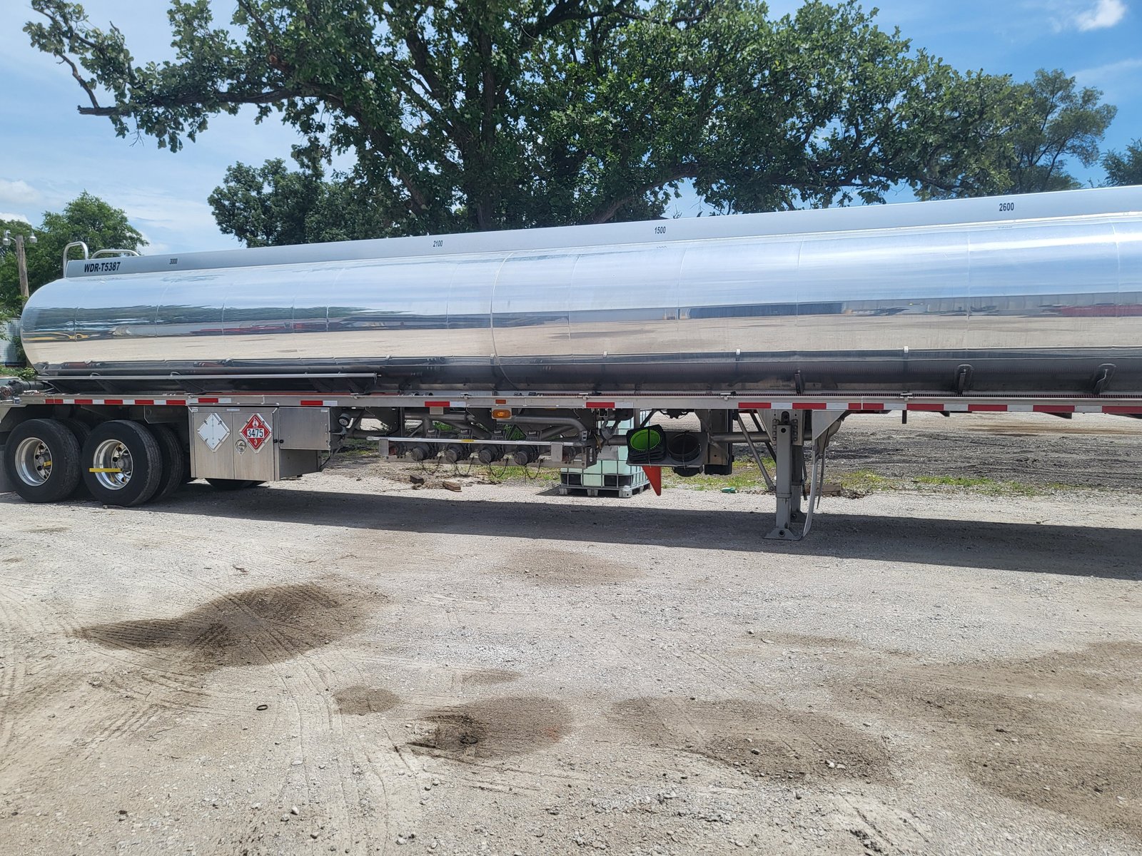 Stainless fuel tanker trailer in for repair at Ames Hydraulics