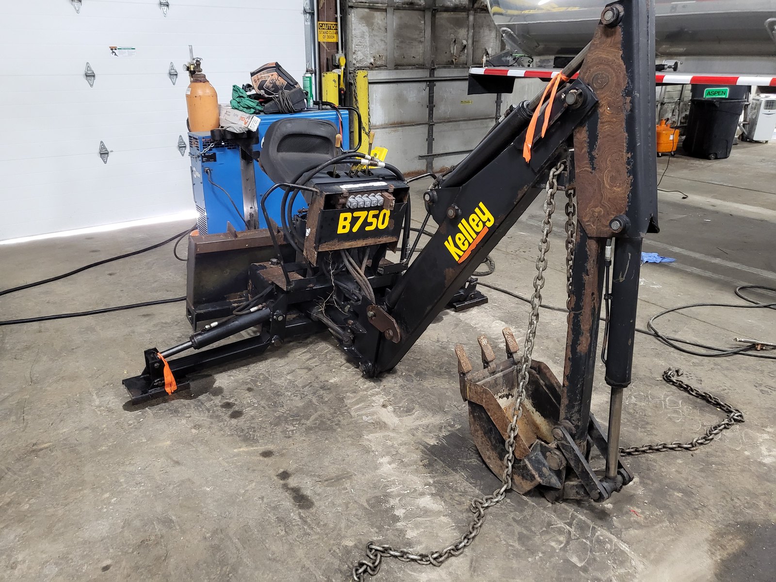 Skid steer attachment repair